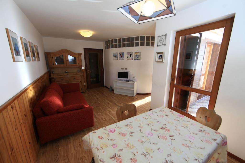 Cesa Roseda Apartment Canazei Bagian luar foto