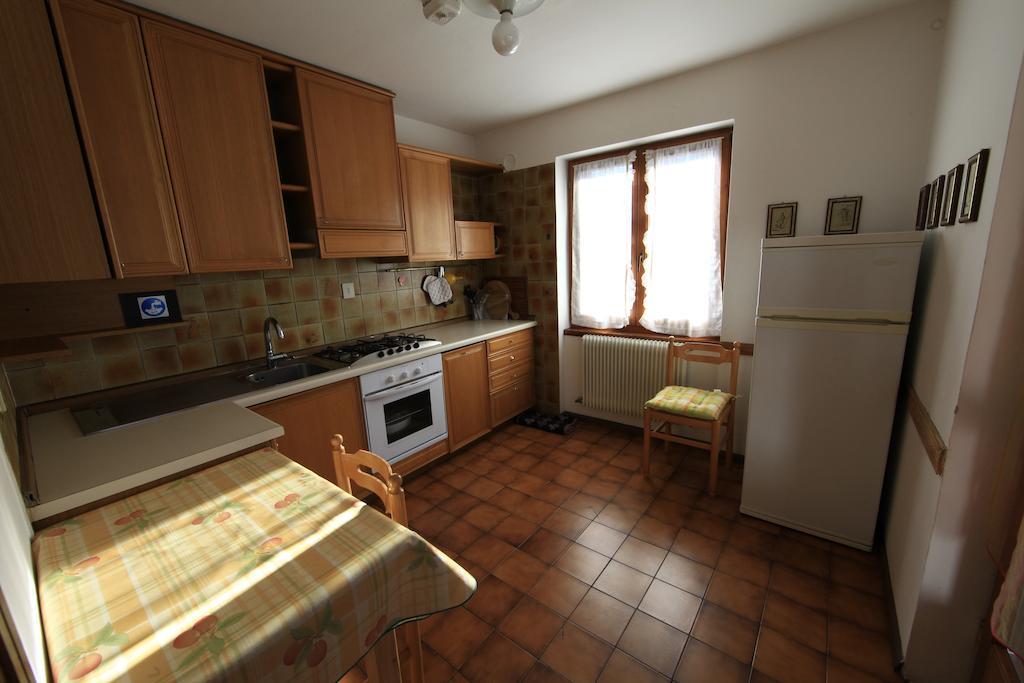 Cesa Roseda Apartment Canazei Ruang foto